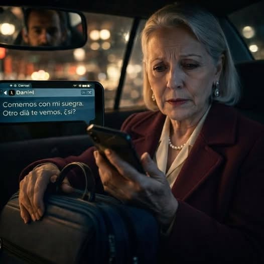 “¿Cómo que no tienen tiempo para mí… en Navidad?”, susurré, mirando el mensaje una y otra vez. Sentí que algo dentro de mí se rompía. “Come con tu suegra”, decía, como si yo ya no existiera. A las ocho ya tenía la maleta lista. Cuando el taxi llegó, el conductor preguntó: “¿Lejos?”. Lo miré por el espejo. “Más de lo que imagina”. Y no pensaba volver.